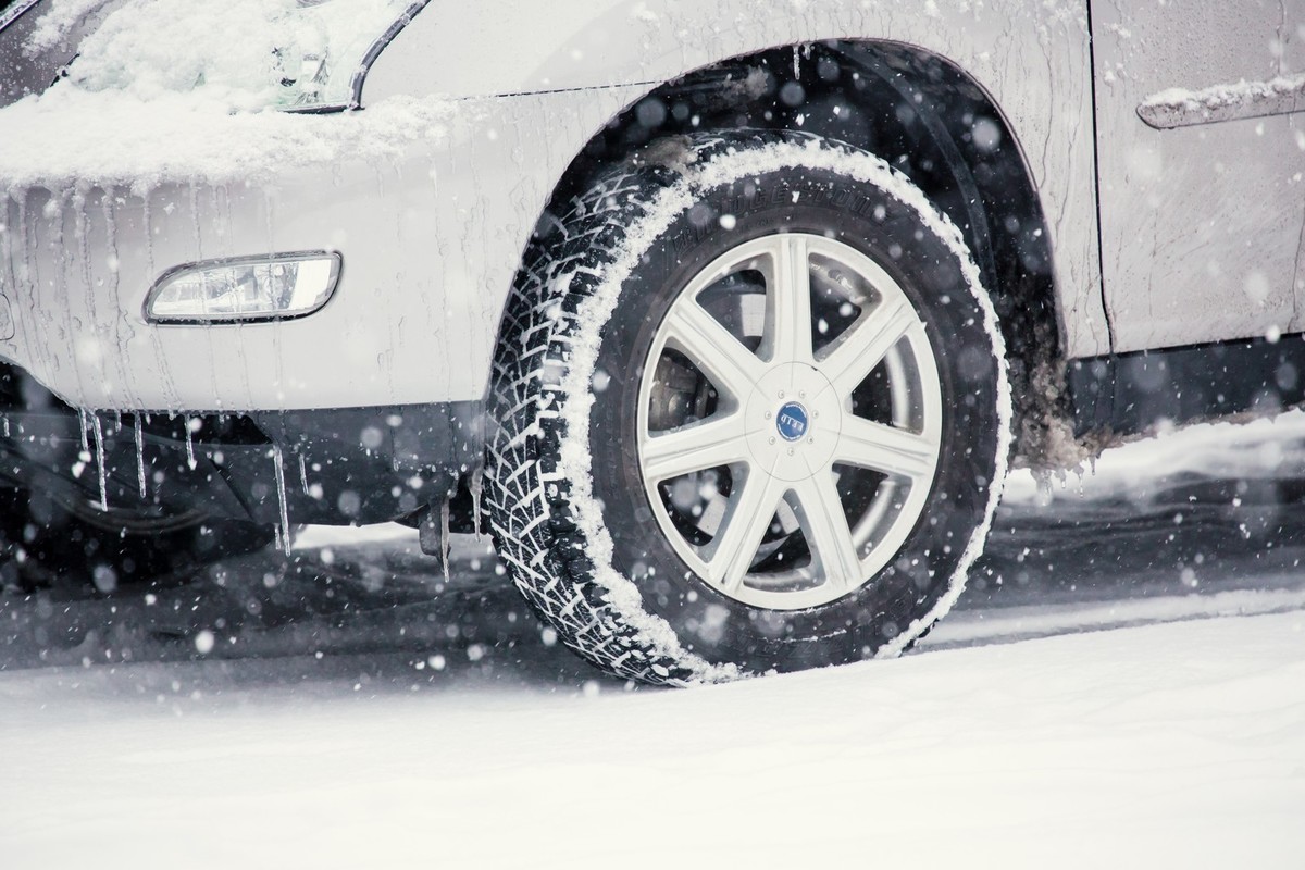 絶対オススメ 雪道に強いおすすめの車 厳選5選 カーナリズム