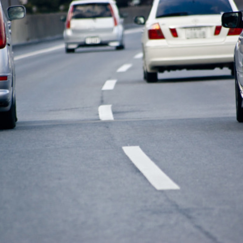「危険性帯有者」罰則強化｜あおり運転も対象に。被害経験は約9割…。
