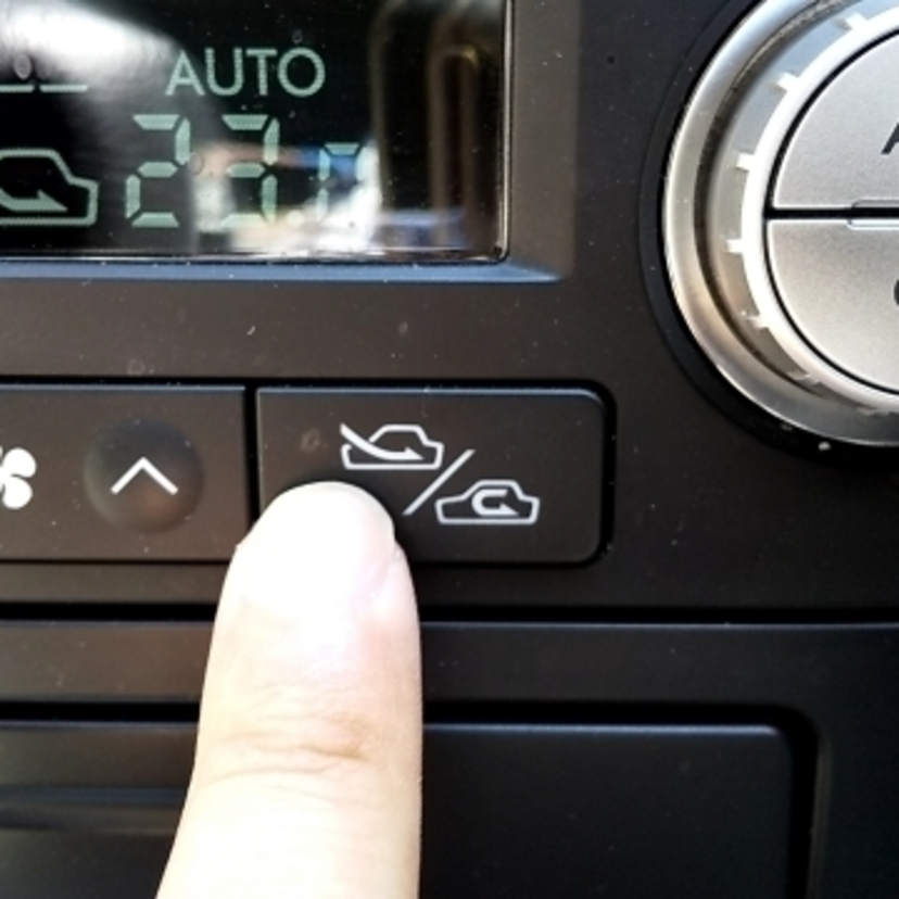 車のエアコンが効かない場合と臭いや異音の原因と対処法は？上手なエアコンの使い方も紹介