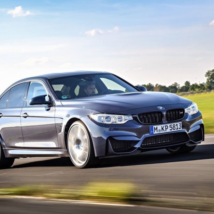 BMW M3はハイパフォーマンスセダン｜中古価格や評価、スペックを解説