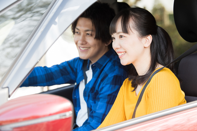 現役女子大生が選ぶ こんな車に迎えに来てほしい Vs 絶対来ないで カーナリズム