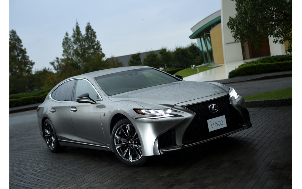 22年のおすすめ最新セダン厳選5台 高級感あふれる最新モデルたち カーナリズム