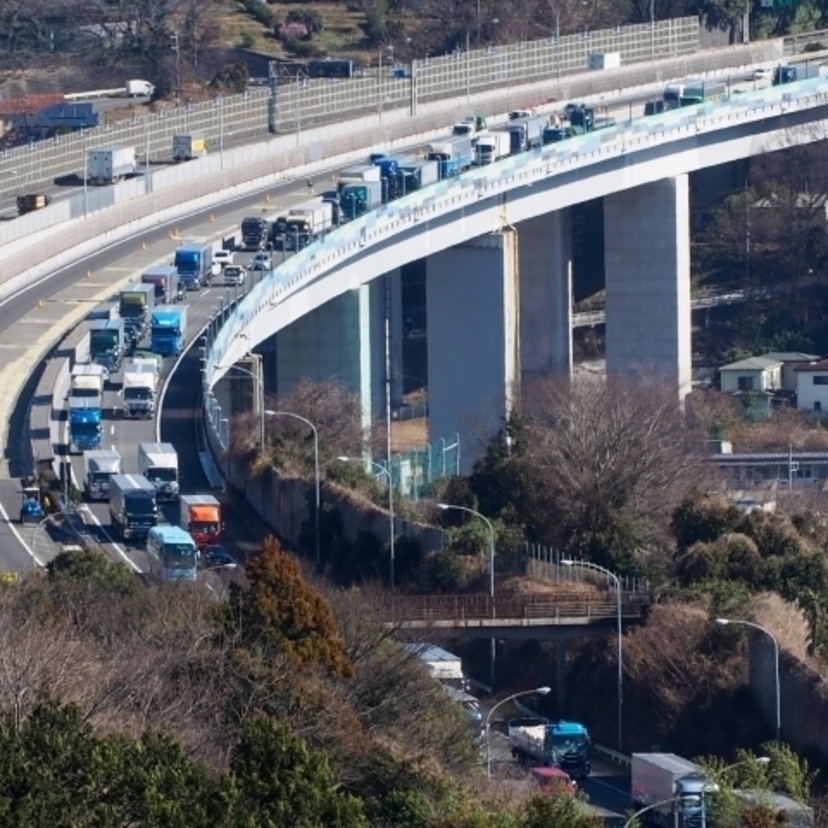 【お盆 渋滞予測2024】渋滞を避けて快適なドライブを！高速道路が渋滞する日をズバリ予測