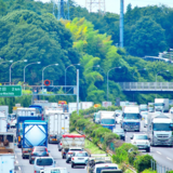 【2024-2025年】年末年始の渋滞予測！主要高速道路での帰省ラッシュ・Uターンラッシュはいつ？