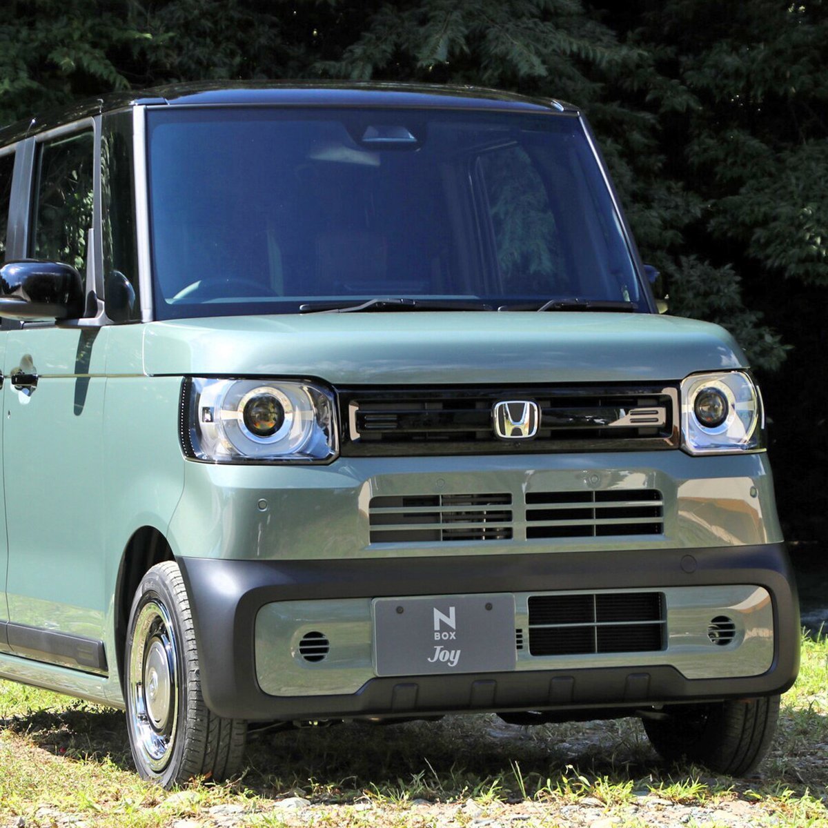キングオブ軽乗用車の ホンダ N-BOX のターボとノンターボを一般