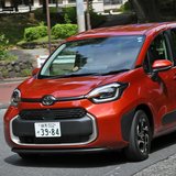 【新車販売台数ランキング】トヨタ「ヤリス」が首位を死守、コンパクトミニバン勢が躍進！