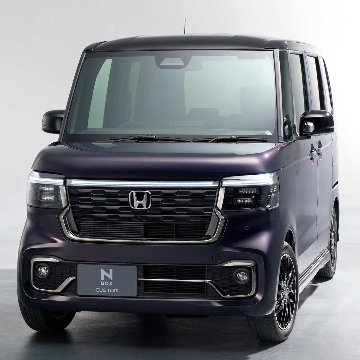 ホンダ新型「N-BOX」発表！高級感を高めた新仕様も登場 | カーナリズム
