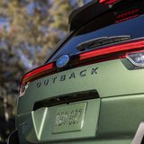 スバル新型「アウトバック」世界初公開！全面刷新で大幅進化