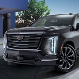 キャデラック新型「エスカレード」発表！内外装のデザインを刷新