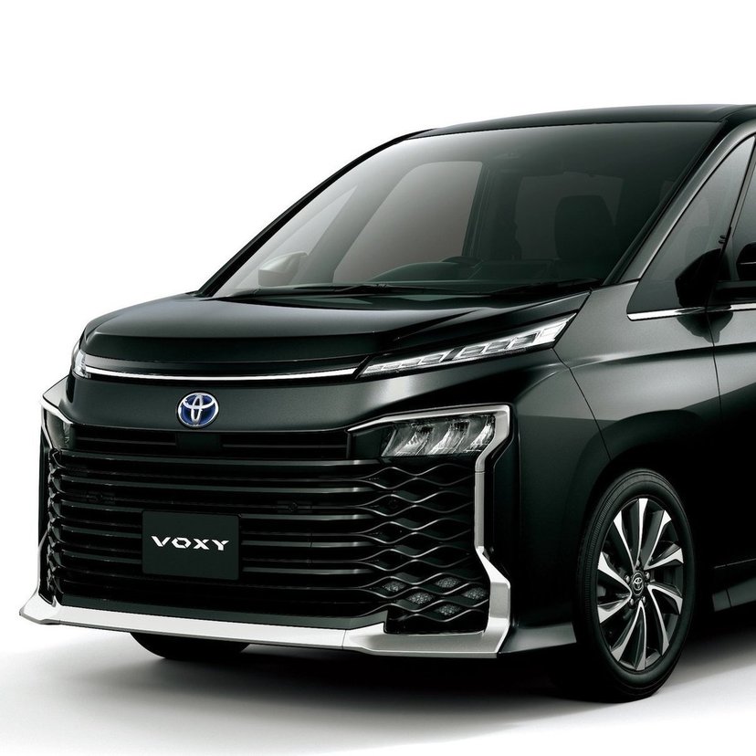 トヨタ新型「ヴォクシー」発表！売れ筋ミニバンはどのような進化を遂げたのか