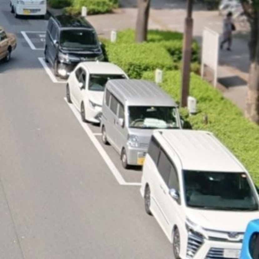 苦手な運転技能TOP3は「縦列駐車」「バック駐車」「狭路走行」【パーク２４調査】