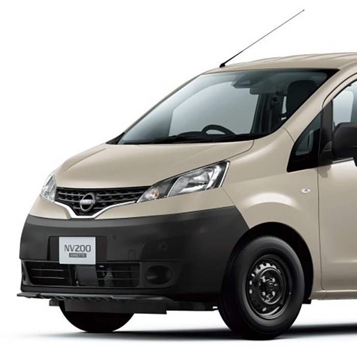 日産新型「NV200バネット」公開！サンドベージュ×ブラックの専用カラー