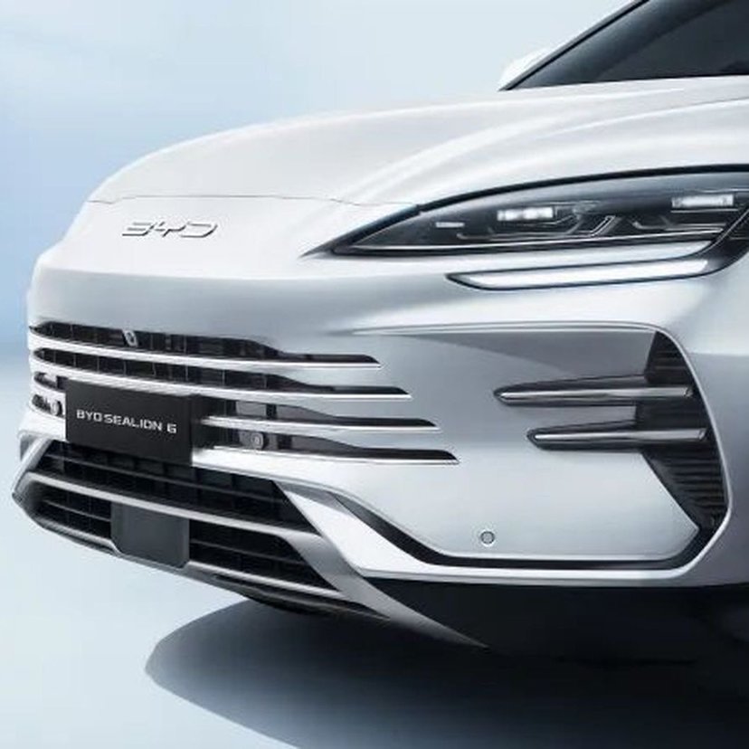 中国BYDが新型SUV「SEALION 6」発表！ スポーティなAWDモデルも有るハイブリッドモデル