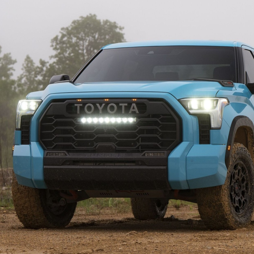 トヨタ新型「タンドラ」登場へ！巨大ピックアップトラックを2026年販売