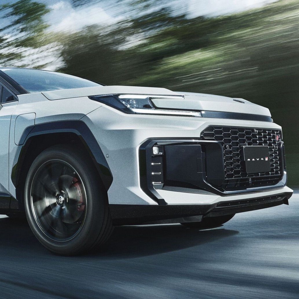 トヨタ新型「RAV4 PHEV」発表!329馬力の「高性能スポーティモデル」も | カーナリズム