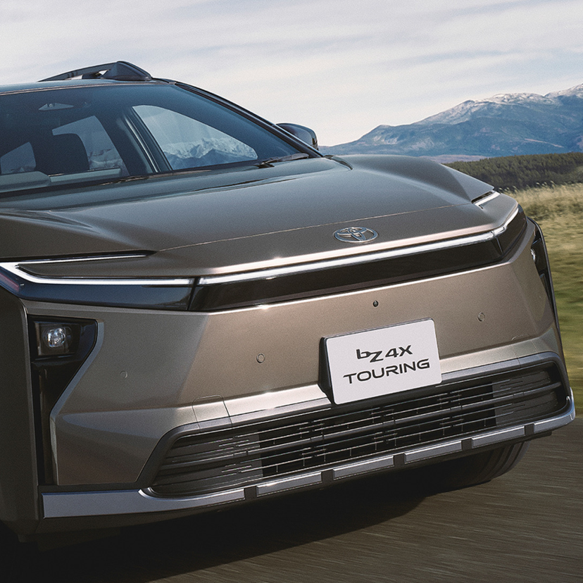 トヨタ新型「bZ4Xツーリング」発表！380馬力のスポーティなステーションワゴンSUV