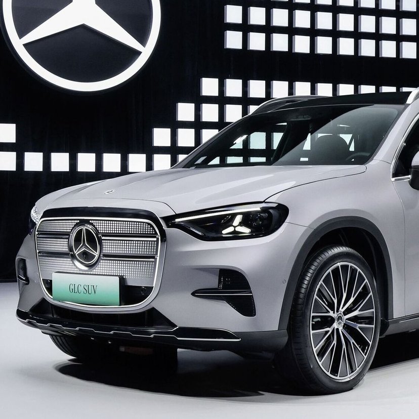 メルセデス・ベンツ、新型「GLC L」を発表！初の6人乗りとロングホイールベースを採用