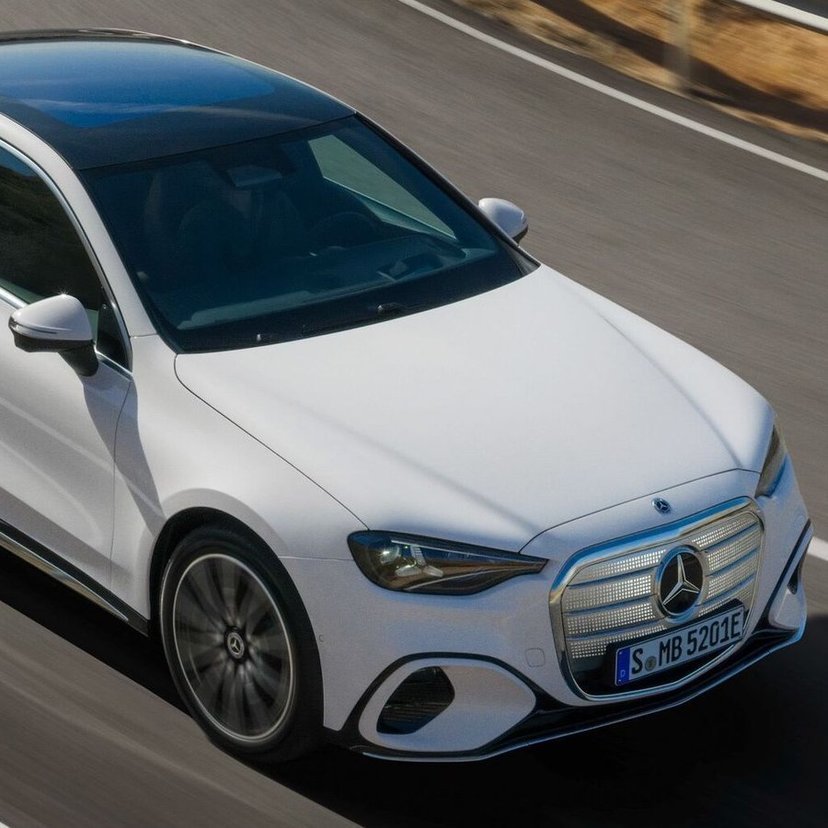 メルセデス・ベンツ新型「Cクラス」EVが欧州で受注開始！ 航続762kmと800Vアーキテクチャを備えた大本命セダン