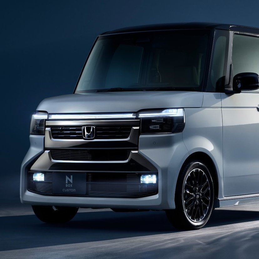 ホンダ、「N-BOX」改良モデルを先行公開！カスタムの表情刷新とJOYの黒仕様で魅力を底上げ