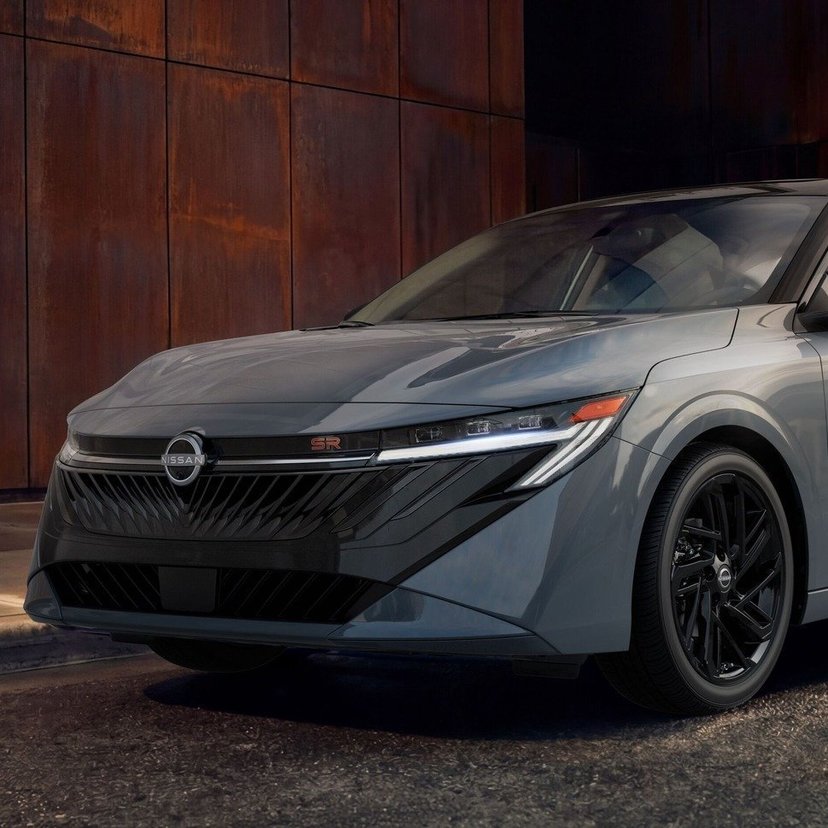 日産、「セントラ」2027年モデルを米国発売！ブラックで引き締めた「ミッドナイト・エディション」を追加