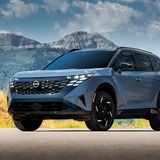 日産、新型「ローグ ハイブリッド」を米国で発表！ 第3世代e-POWERと全車4WDで走りを刷新