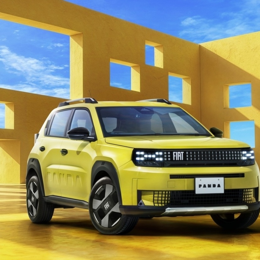 フィアット「グランデパンダ」が日本上陸！四角いデザインに遊び心を詰めたハイブリッドSUV、369万円から