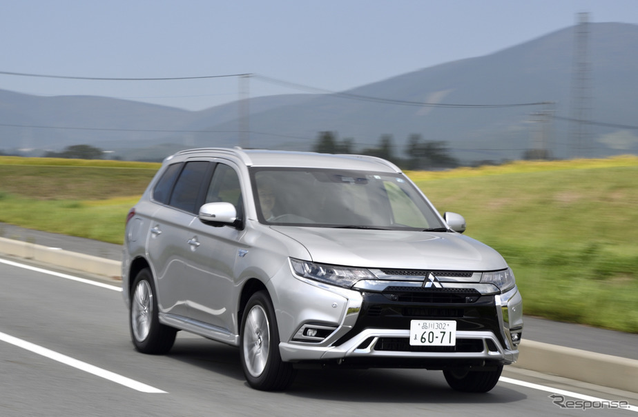 アウトランダーPHEV(Gプレミアムパッケージ)