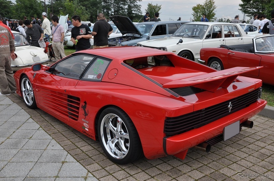 スーパーカー】フェラーリ テスタロッサってどんな車？スペック・燃費