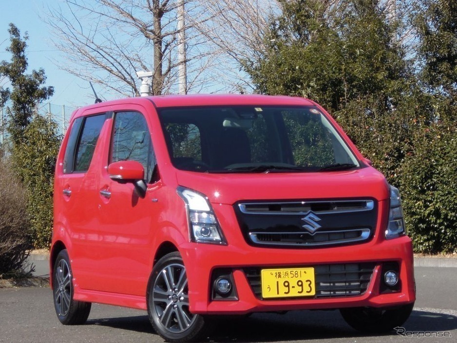 スズキのワゴンR スティングレー