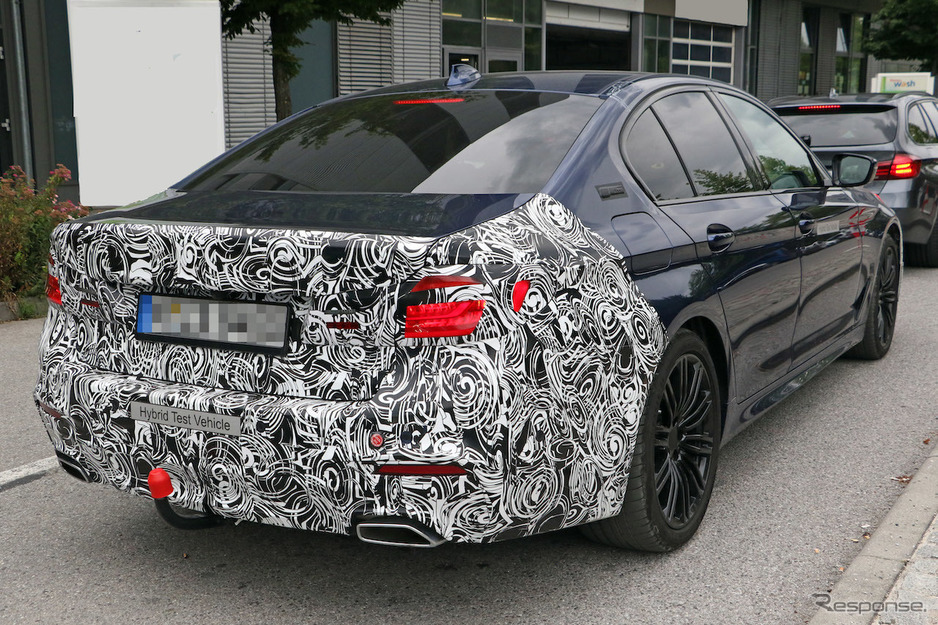 BMW 5シリーズセダン 改良新型(スクープ写真)