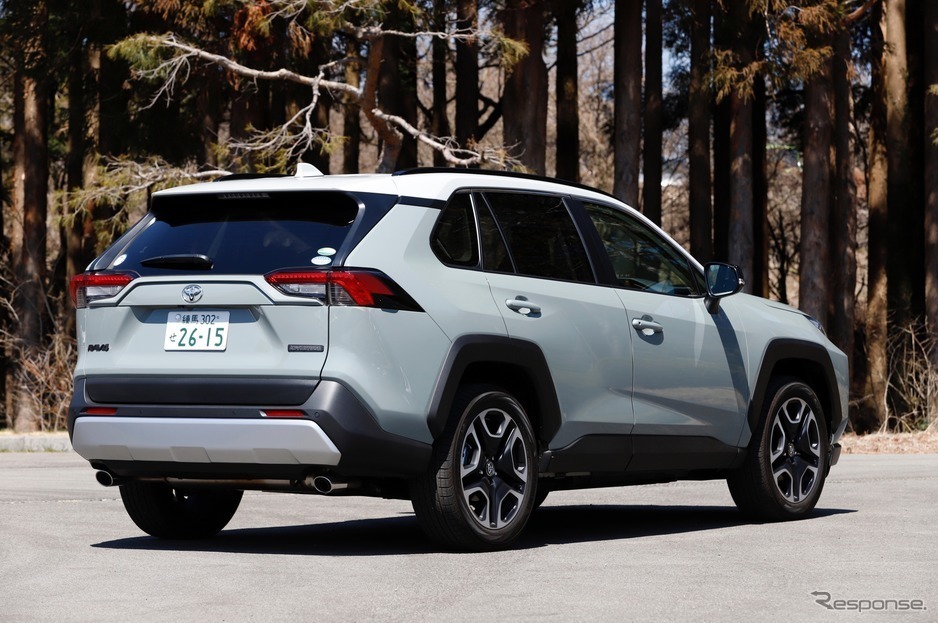 トヨタ RAV4 アドベンチャー