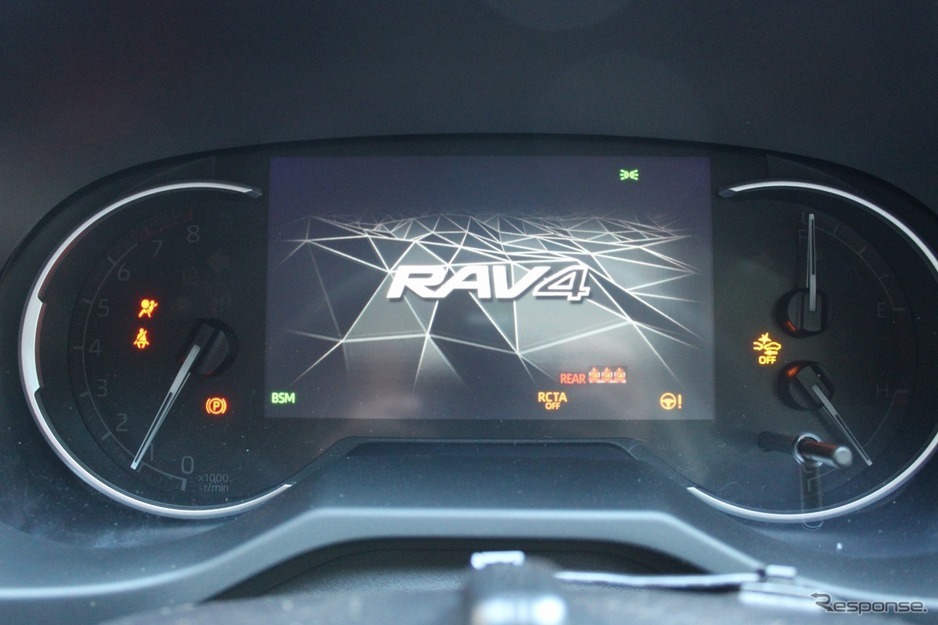 トヨタ RAV4 Adventure(アドベンチャー)インテリア(内装)画像