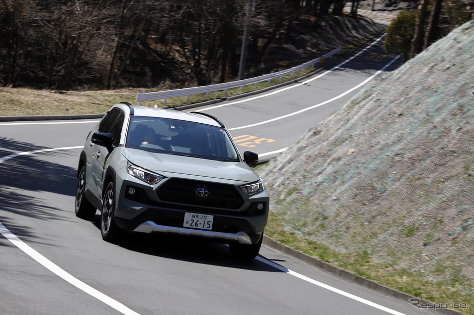 トヨタ RAV4 Adventure(アドベンチャー)エクステリア(外装)画像