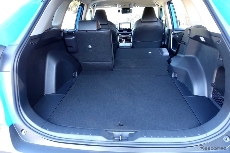 トヨタ 新型RAV4アドベンチャー