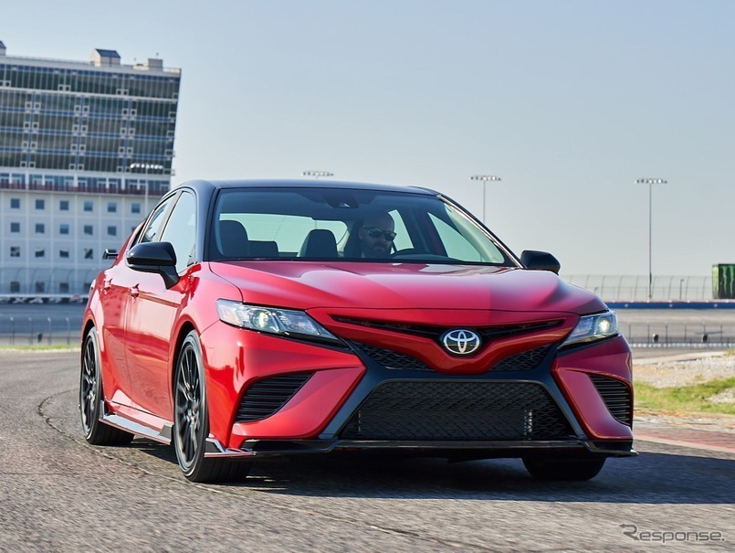 《photo by Toyota》トヨタ・カムリ TRD(北米仕様)
