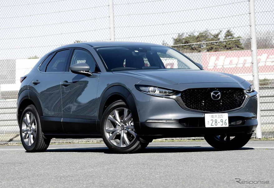 マツダCX-30
