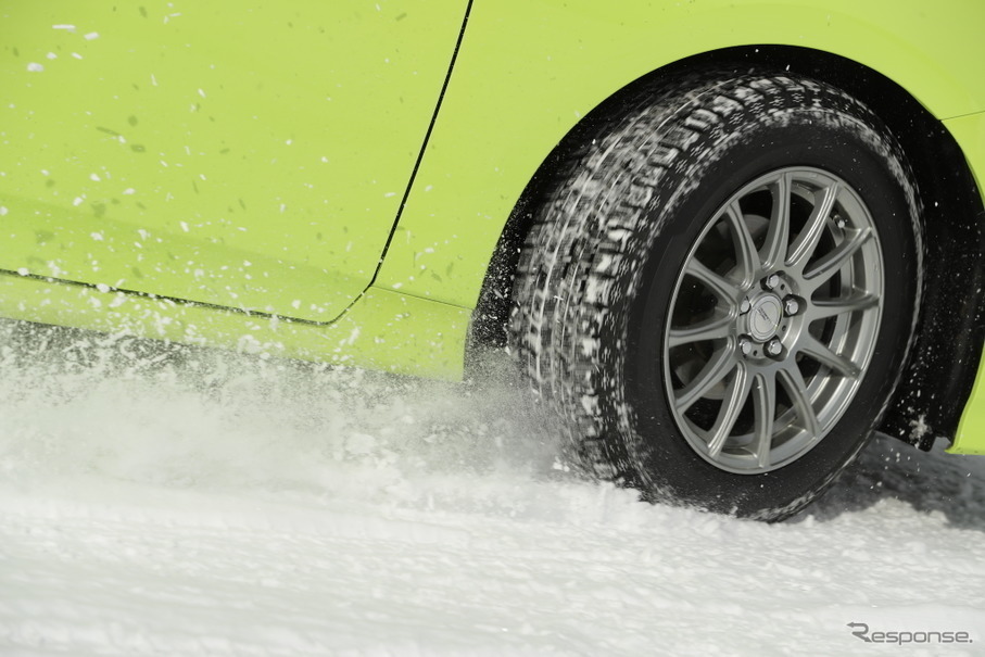 スタッドレスタイヤの交換時期がいつがベスト 寿命年数は 安心安全のために注目 カーナリズム