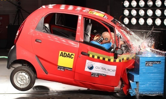 破壊的価格 世界一安い車 タタ ナノ 衝突安全テストで失格の烙印 カーナリズム