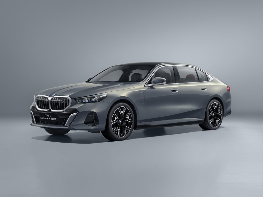 P90591062_highRes_bmw-525li-03